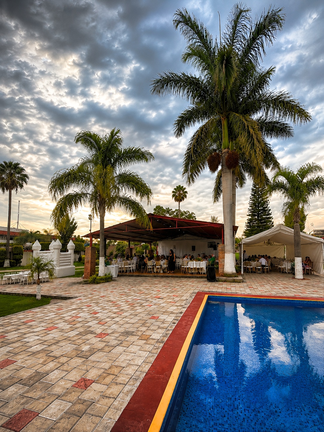 Terraza con Alberca